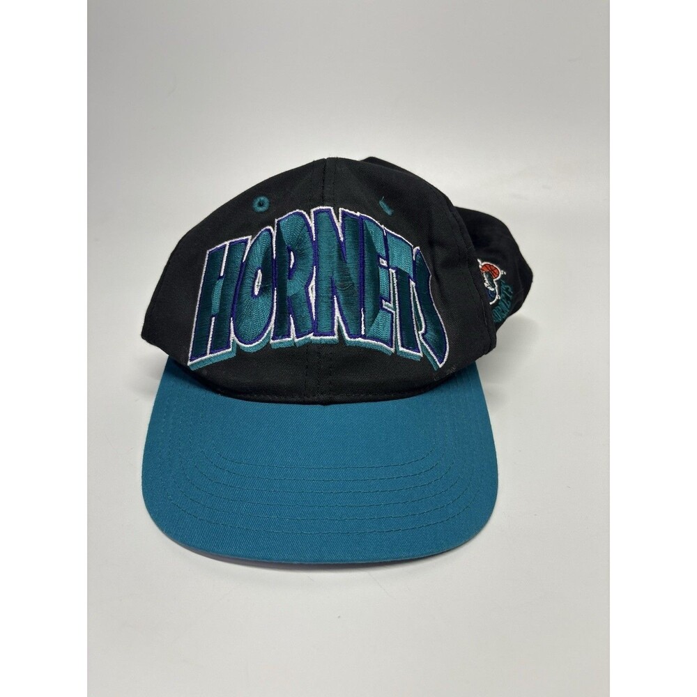 Vintage 90s Charlotte Hornets Snapback Hat Twins NBA Teal Purple Macau